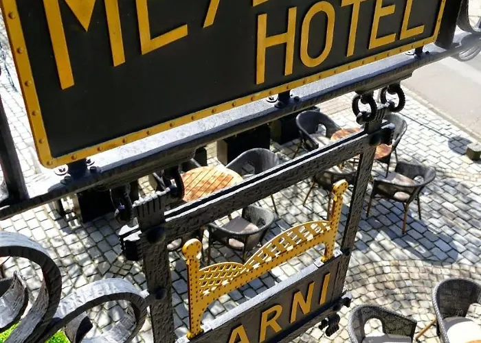 Meyer's Garni Зеветаль