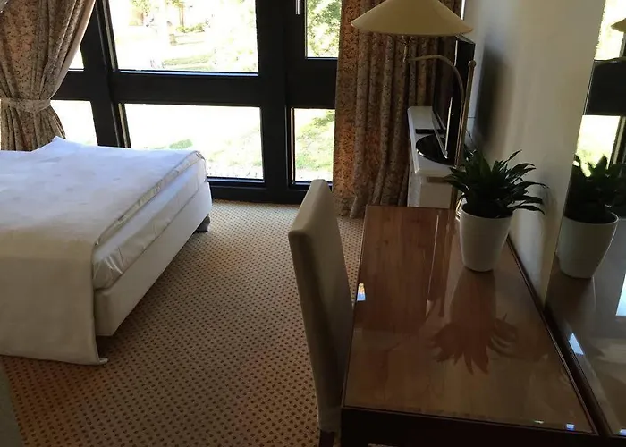 Meyer's Garni Зеветаль